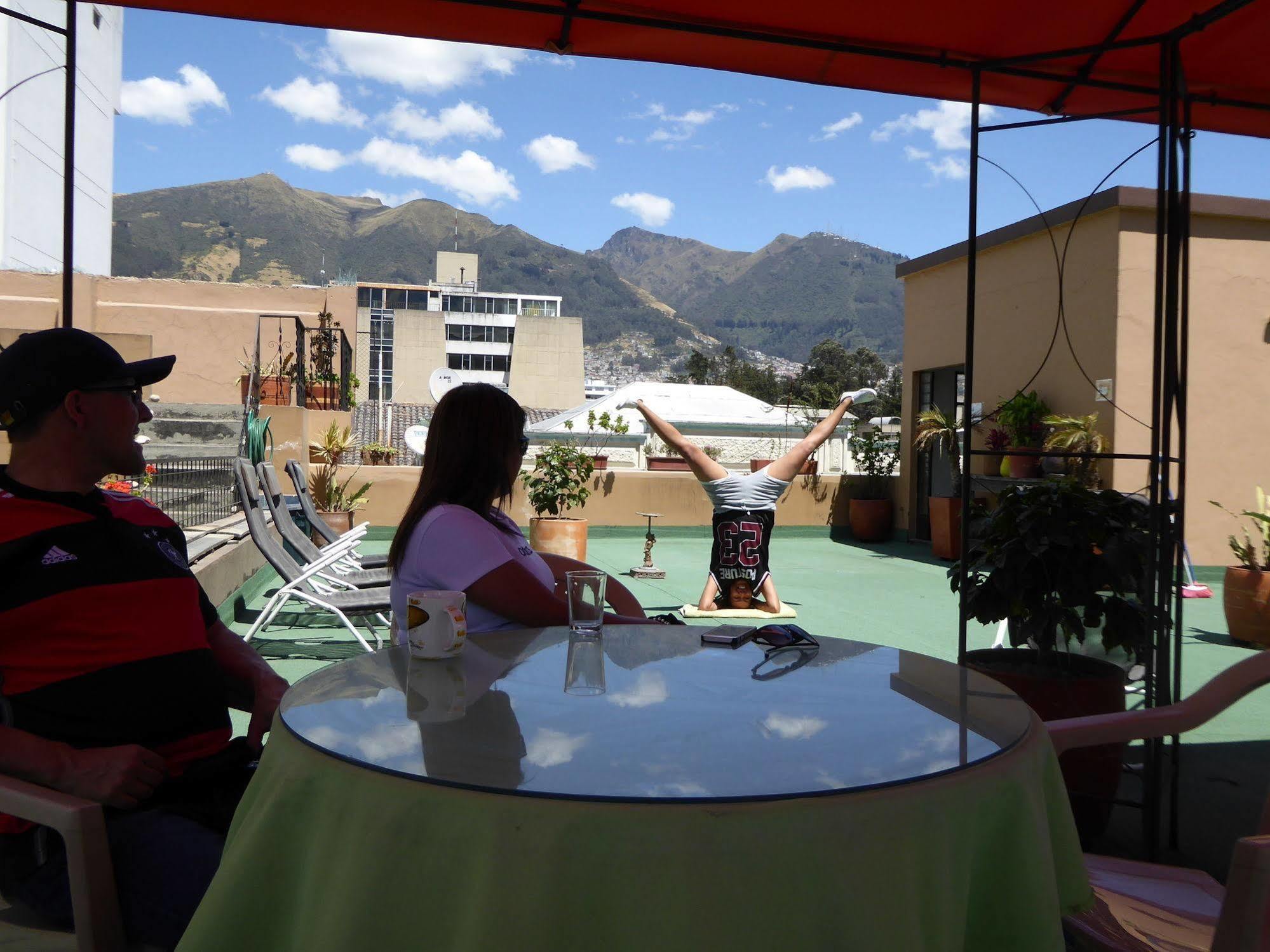Jhomana Guesthouse Quito Exterior photo